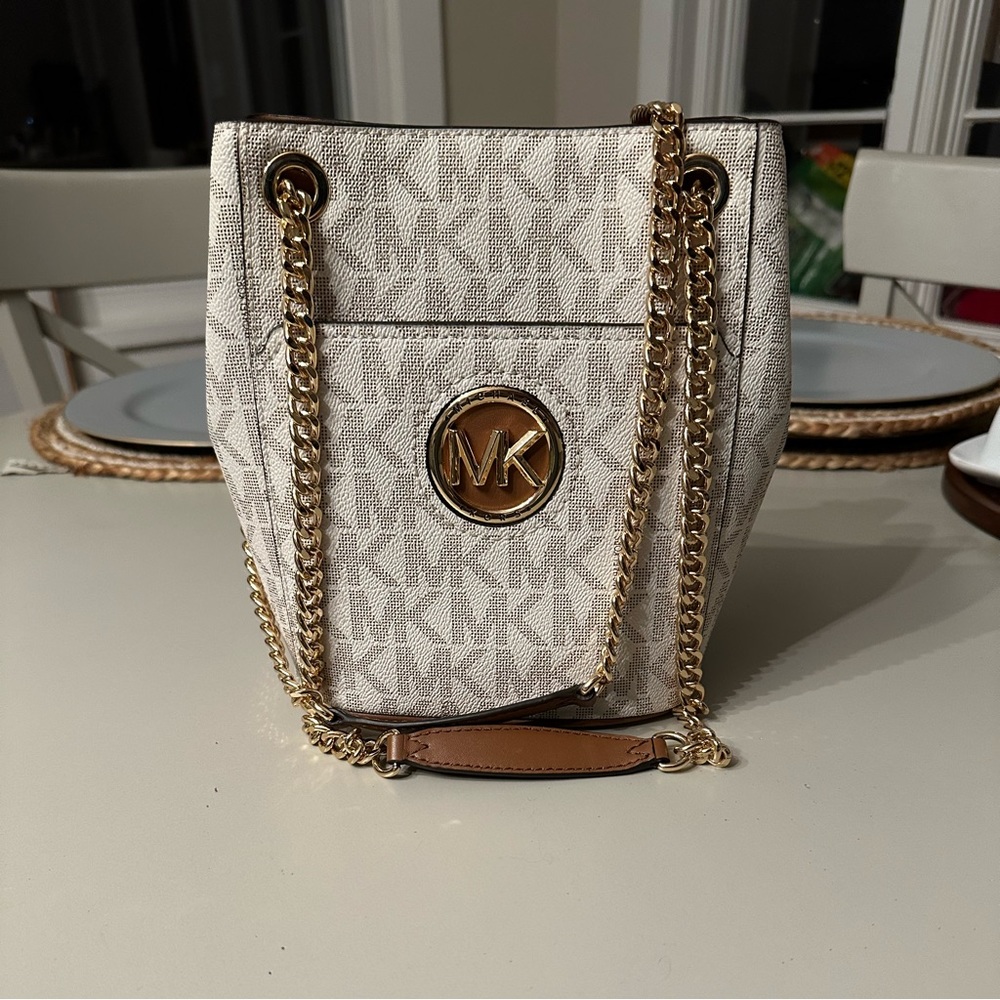 Michael Kors Shoulder Bag